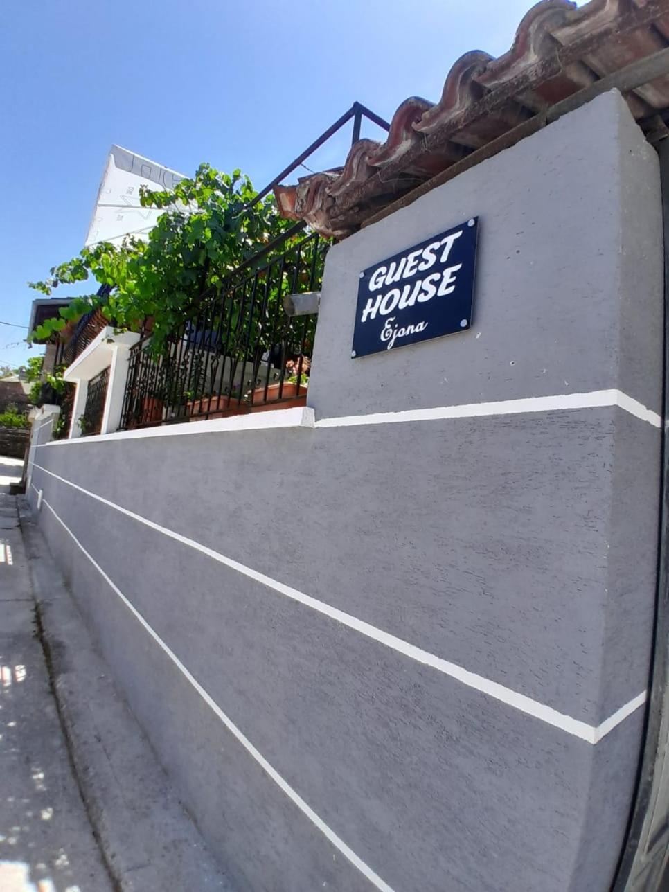Guest House Ejona Gjirokaster Ngoại thất bức ảnh