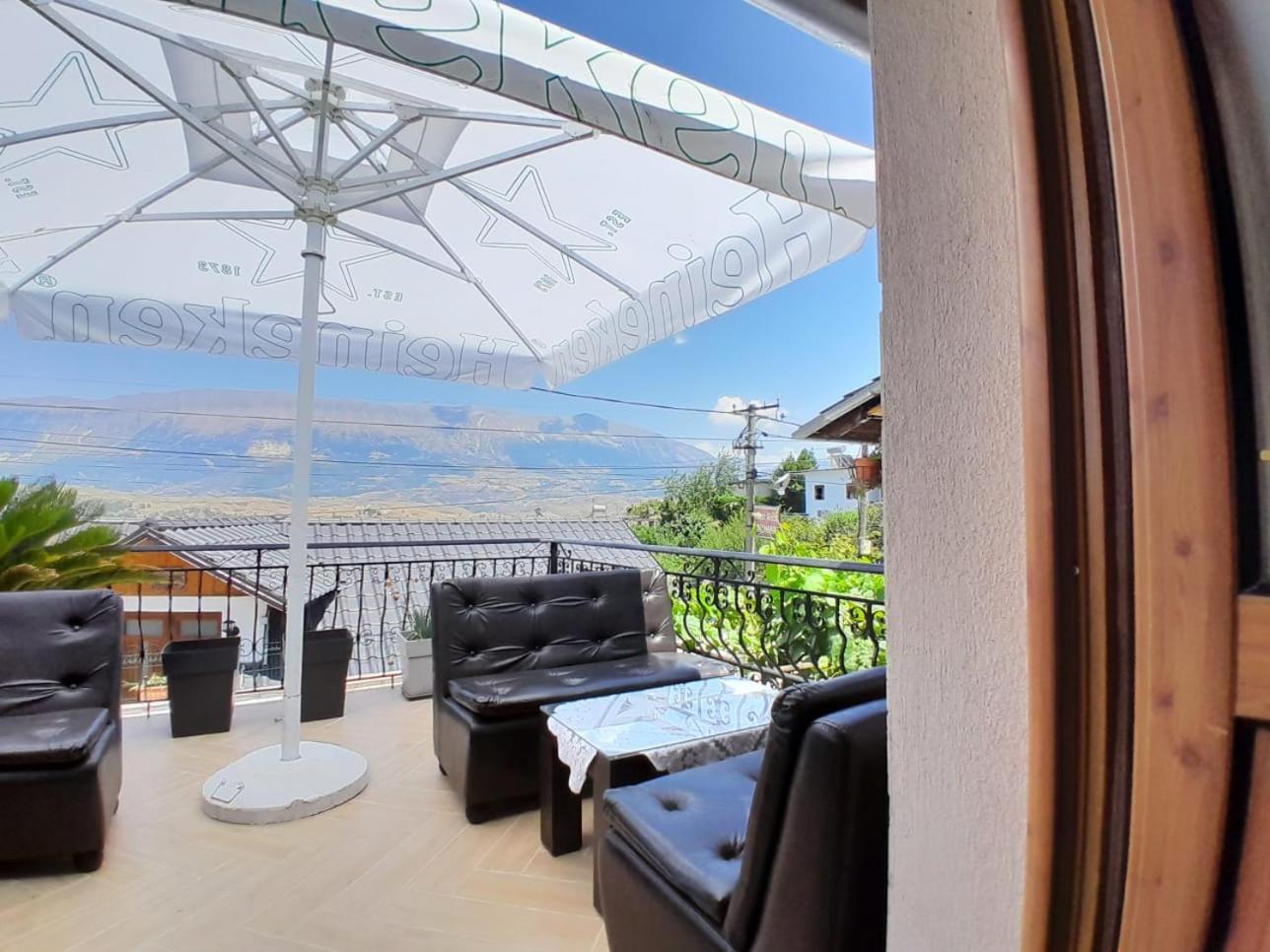 Guest House Ejona Gjirokaster Ngoại thất bức ảnh