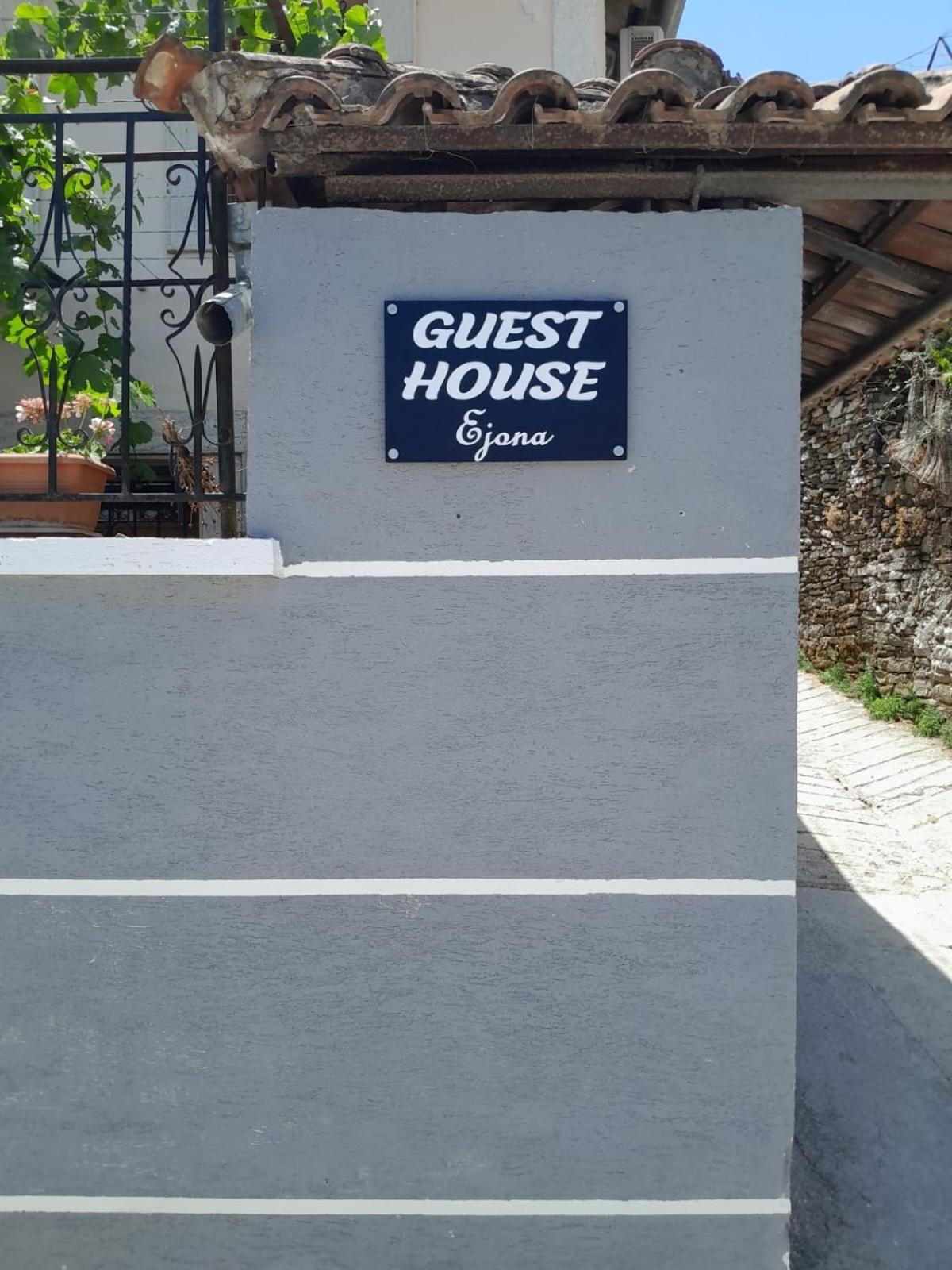 Guest House Ejona Gjirokaster Ngoại thất bức ảnh